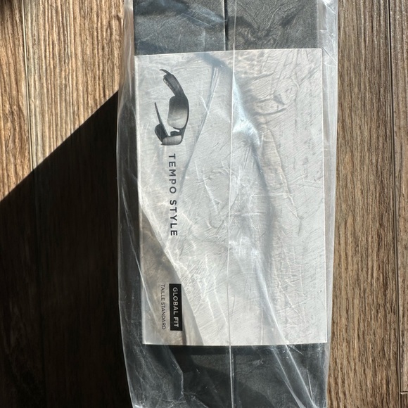 BOSE TEMPO STYLE AUDIO SUNGLASSES - Picture 8 of 11